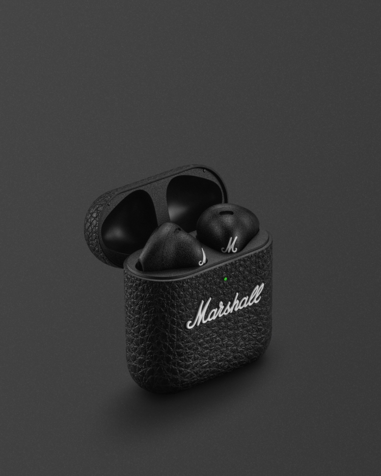 minor-iv-black-front-mobile-1